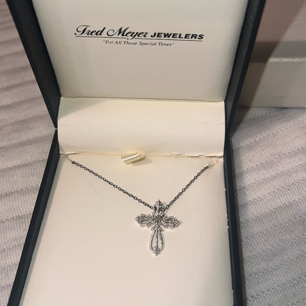 Fred Meyers cross necklace